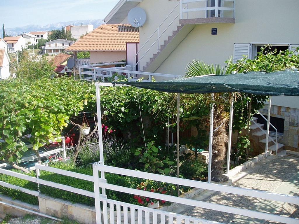 Kiwi apartments Gornji Karin Zewnętrze zdjęcie