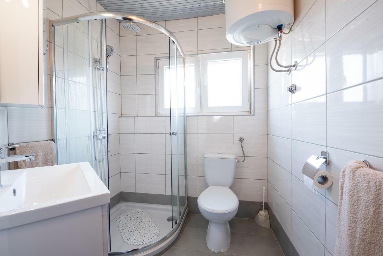 Kiwi apartments Gornji Karin Zewnętrze zdjęcie